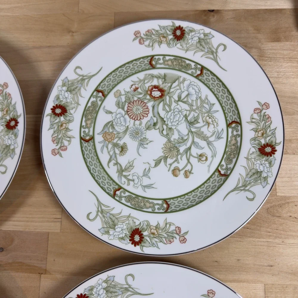 Mikasa Kabuki L9011 Fine China Dinner Plates Set of 4 Floral Chinoiserie 10.75